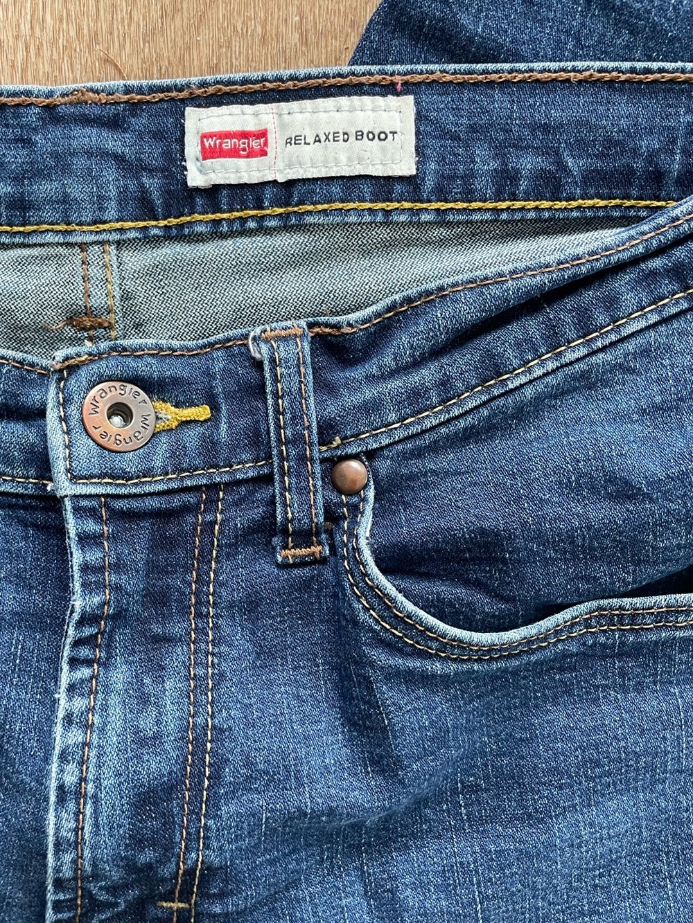 Wrangler Relaxed Boot Cut Jeans 30 x 30 - Picture 4 of 7